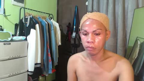 gil online show from October 2025 01:03:02 AM