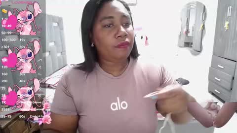 Snapshot of thickebonymilf chatting on February 2026 03:43:01 AM XIOMARA online show from February 2026 03:43:01 AM