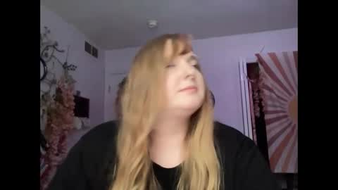 Ariel online show from February 2025 09:34:02 PM