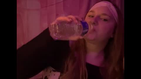 Ariel online show from March 2025 07:12:02 PM