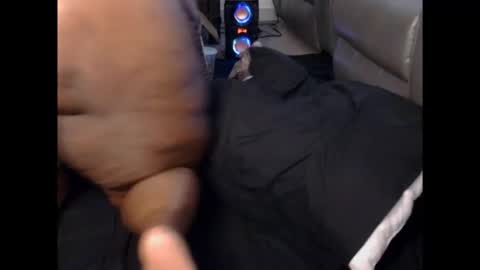 Thickumzz41 online show from March 2026 12:15:01 AM