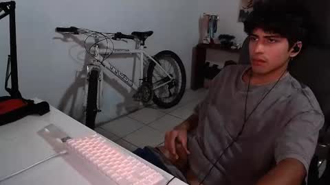 thieves_us online show from October 2025 05:52:01 AM