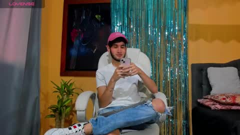 Thiiago online show from December 2024 08:04:02 PM