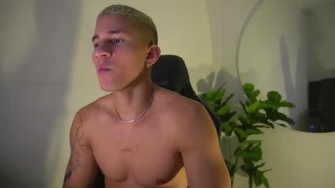 thin_tommy11 online show from March 2026 10:24:02 PM