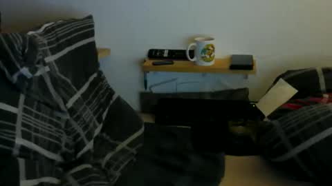 thomas6799 online show from October 2025 05:19:01 AM