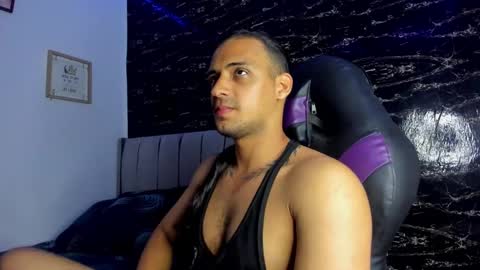 Snapshot of thomas__wayne chatting on February 2026 12:00:02 AM Thomas online show from February 2026 12:00:02 AM