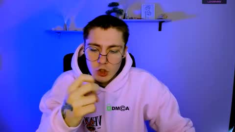 thomas_crow online show from February 2026 09:47:02 AM