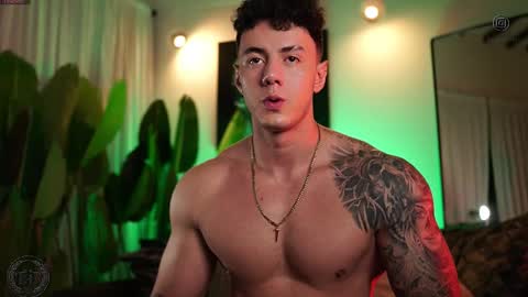 Thomas Falcon online show from September 2025 02:00:01 AM