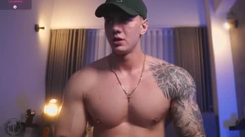 Thomas Falcon online show from October 2025 12:58:01 AM