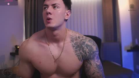 Thomas Falcon online show from October 2025 10:11:01 PM