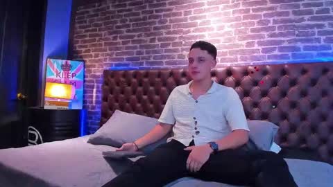 ---Thomas--- online show from February 2025 04:03:01 AM