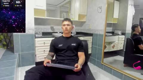 Snapshot of thomas_moon_ chatting on October 2025 12:24:01 PM Thomas online show from October 2025 12:24:01 PM