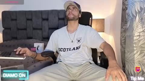 Thomas online show from October 2025 04:35:02 PM