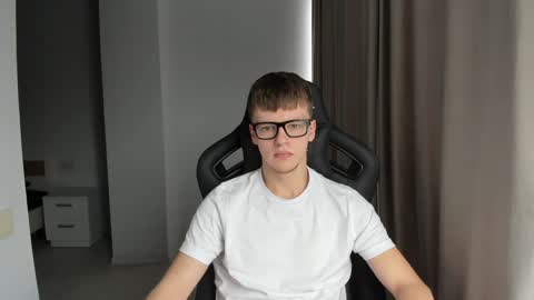 Tomas online show from January 2025 10:49:02 AM