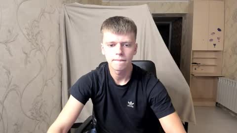 Tomas online show from October 2025 08:29:02 PM