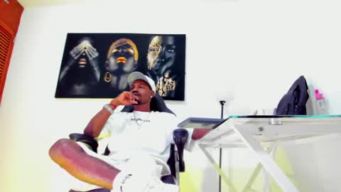 Thomas online show from February 2025 03:40:01 PM