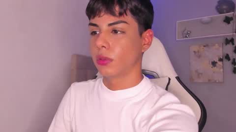 Thomas online show from October 2025 06:36:01 AM