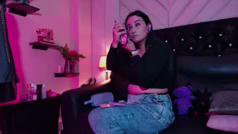 Snapshot of thomasandsamantha chatting on February 2026 12:59:02 PM thomasandsamantha online show from February 2026 12:59:02 PM