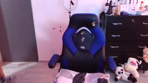 VALERIA online show from November 2025 07:49:02 PM