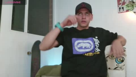 Snapshot of thomasjons chatting on June 2026 04:16:02 AM thomasjons online show from June 2026 04:16:02 AM