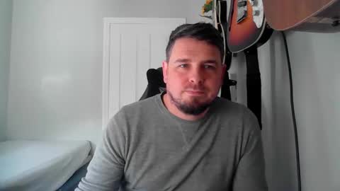 thomisfra online show from October 2025 11:32:02 AM