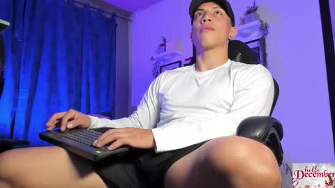 Thoms Every online show from December 2025 01:33:02 AM