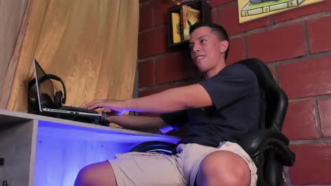 Thoms Every online show from April 2026 01:53:01 AM