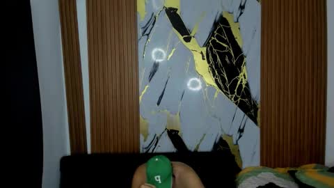 thomson_hot01 online show from December 2025 05:23:01 AM