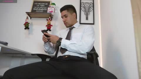 thonydupont online show from December 2024 10:35:02 PM