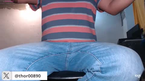 Snapshot of thor0200 chatting on November 2025 03:28:02 AM thor0200 online show from November 2025 03:28:02 AM