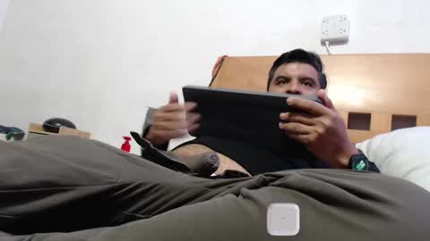 Snapshot of thor0200 chatting on February 2026 04:21:02 AM thor0200 online show from February 2026 04:21:02 AM