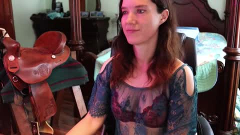 ThornburyRose online show from December 2025 06:03:02 PM