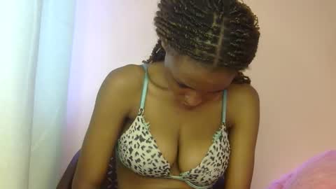 thotiana007 online show from September 2025 09:09:01 AM