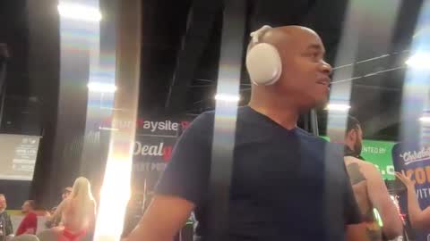 austin xzandros online show from October 2025 06:13:02 PM