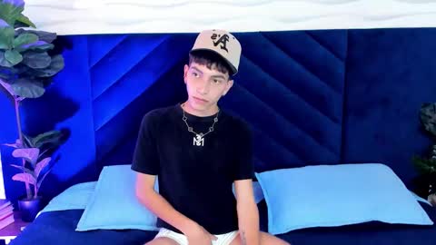 Tiam Muller online show from October 2025 03:40:02 AM