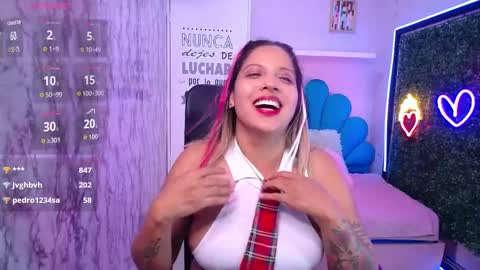 tiana_breeze online show from October 2025 09:32:01 AM