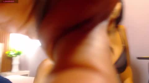 tianasky online show from November 2025 08:29:01 PM