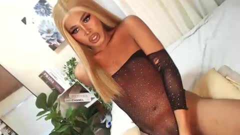 Sam online show from December 2024 08:18:01 AM