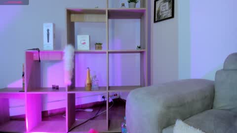 Tiarha online show from January 2025 07:37:02 AM