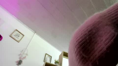 Tiarha online show from February 2025 04:04:02 AM