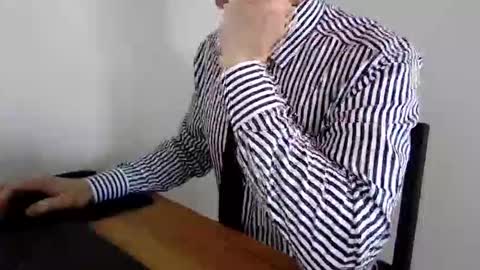 Snapshot of tieboy1991 chatting on January 2026 09:35:01 AM tieboy1991 online show from January 2026 09:35:01 AM
