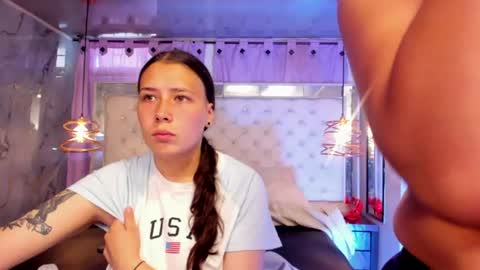 Snapshot of tifanny_val chatting on June 2026 01:10:01 PM Tifanny y Vale online show from June 2026 01:10:01 PM