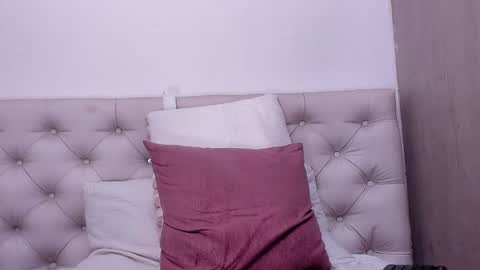 Snapshot of tifany_chill chatting on December 2024 10:39:01 PM online show from December 2024 10:39:01 PM