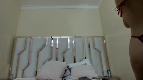 Snapshot of tifany_chill chatting on January 2025 08:40:01 PM online show from January 2025 08:40:01 PM