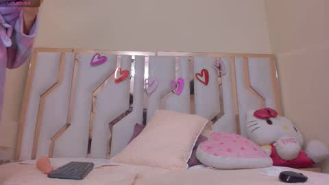 Snapshot of tifany_chill chatting on February 2025 02:04:01 PM online show from February 2025 02:04:01 PM