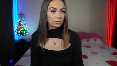 Tiffany online show from December 2024 09:50:01 PM