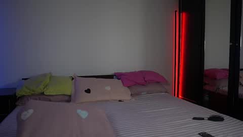 Tiffany online show from February 2025 09:31:02 PM