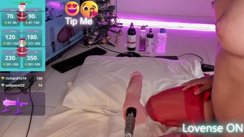 Snapshot of tiffannyy_ chatting on December 2024 11:20:02 PM teffy online show from December 2024 11:20:02 PM