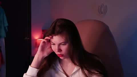 Im here on Fridays Saturdays Sundays  online show from February 2026 09:16:02 PM