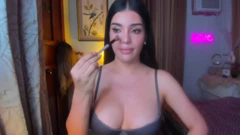 Snapshot of tiffany_cams chatting on July 2026 01:50:01 PM Tiffany online show from July 2026 01:50:01 PM
